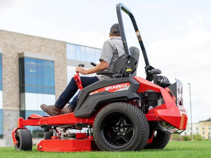 Gravely Pro-Turn 600 60″ Kawasaki® EFI Zero-Turn Mower 992503, photo 9