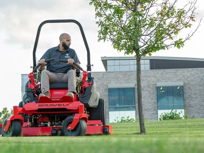 Gravely Pro-Turn 600 60″ Kawasaki® EFI Zero-Turn Mower 992503, photo 5