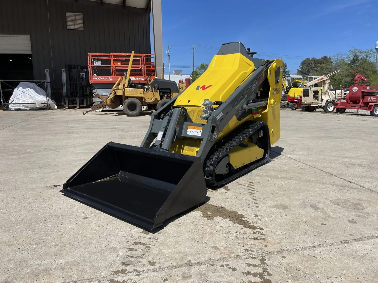 Wacker Neuson SM100 Mini Skid Steer, photo 4