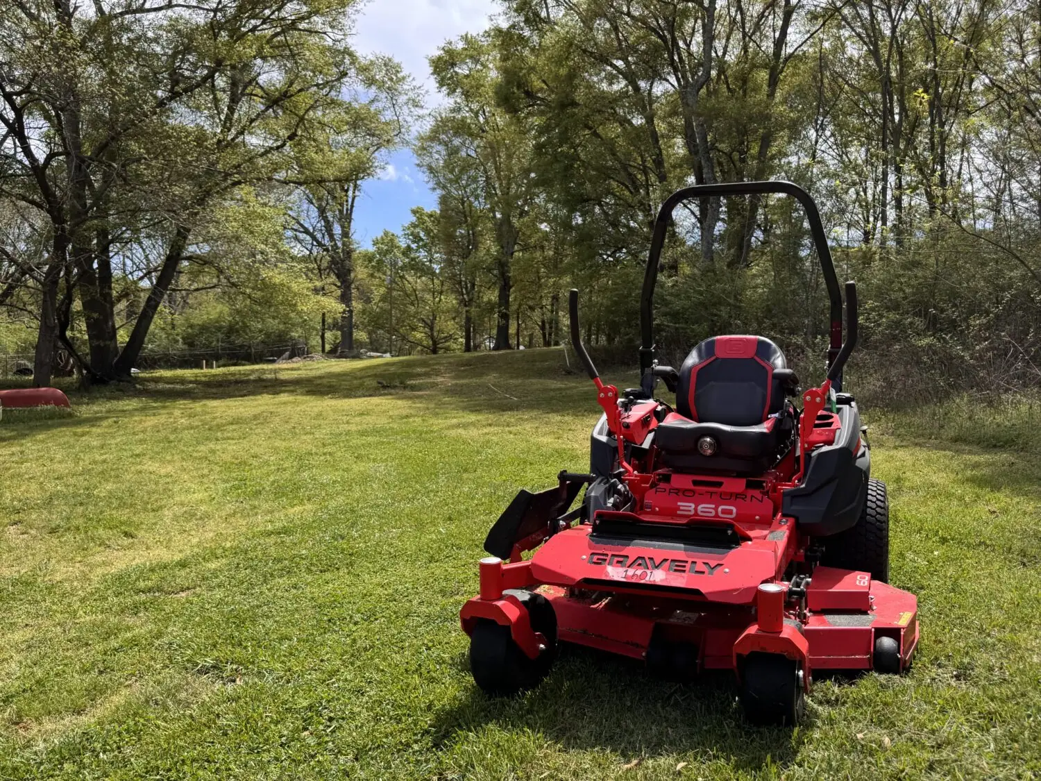 Rental Mower Large Z-Turn