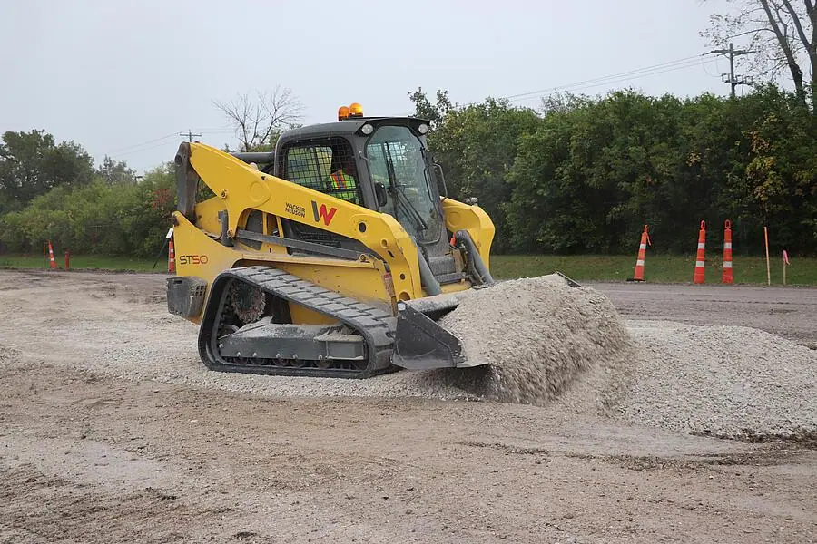 Skid Steer Loader, Large Frame Wacker ST50 Enclosed Cab