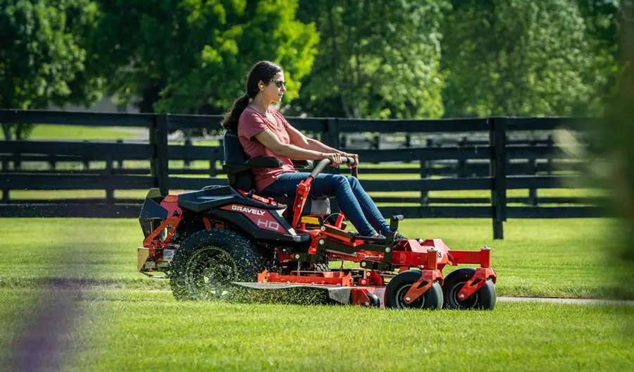 Rental Mower Mid Z-Turn